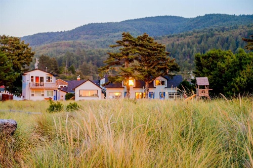 Ocean Rogue Inn image 17